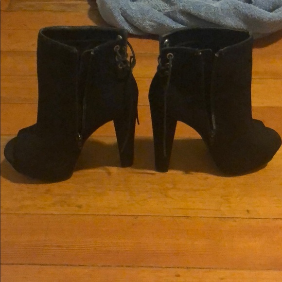 High heel black boots - Picture 2 of 4